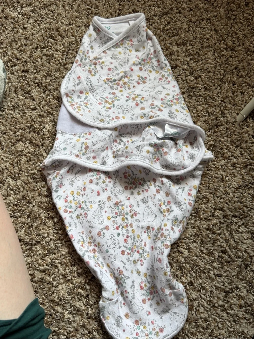 3 pack aden + anais Disney princess swaddles 0-3mo